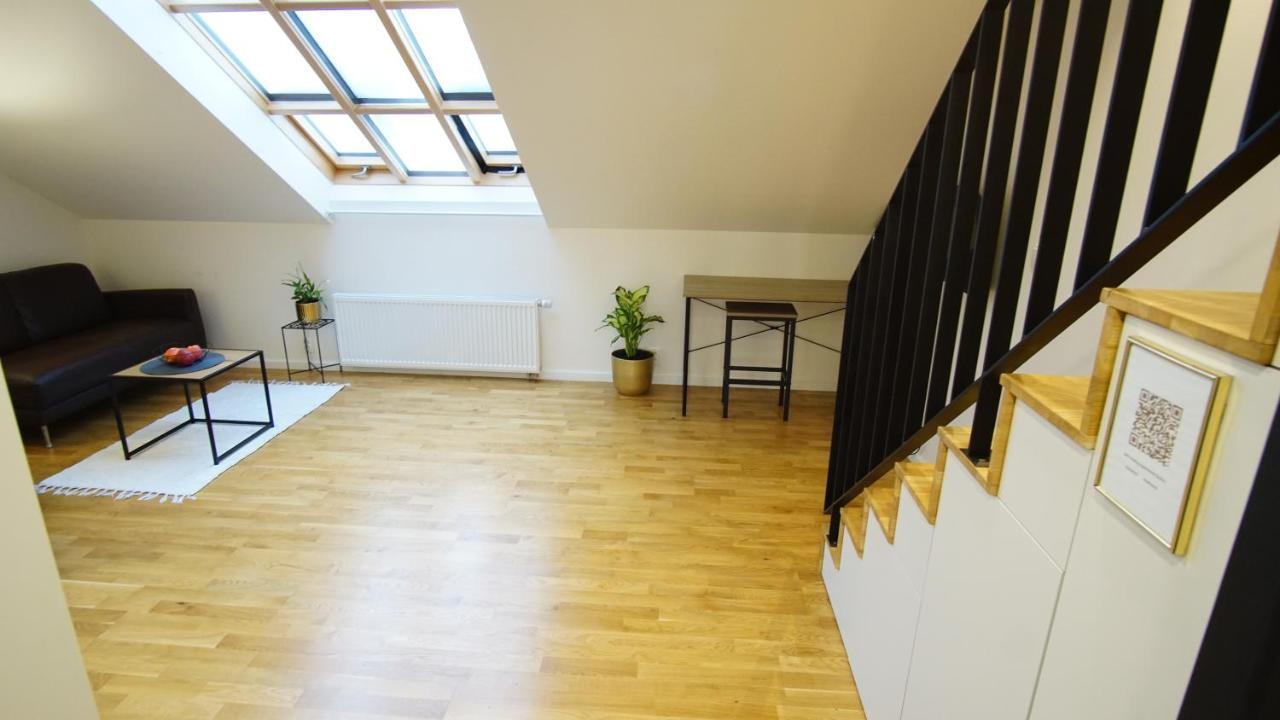 Apartament Rooftop No 22 - Center Art District Letna Praga